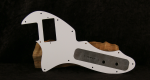 
                            Custom World Tele Thinline koptató humb. kolbász